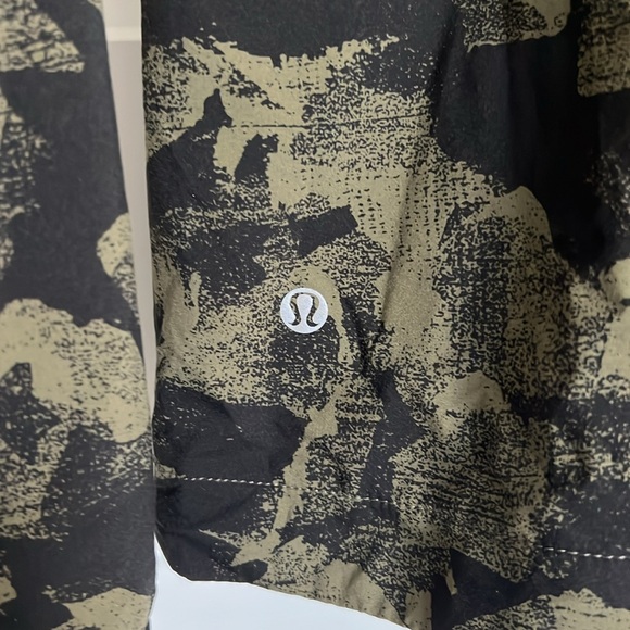 LULULEMON | Rise & Shine Mystic Jungle Jacket * 4 - Picture 5 of 5